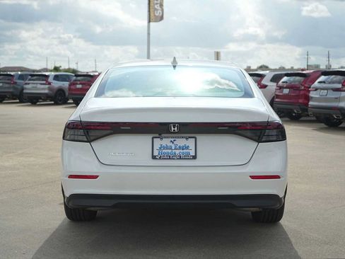 New 2026 Honda Accord LX image 5
