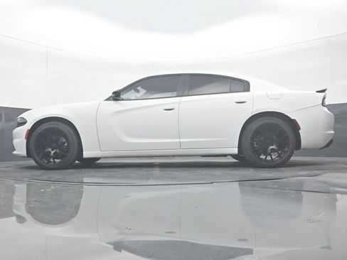 Used 2023 Dodge Charger SXT RWD image 29