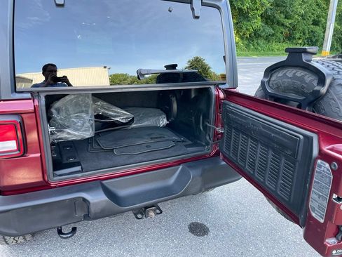 Used 2021 Jeep Wrangler Unlimited Sport AWD/4WD image 8