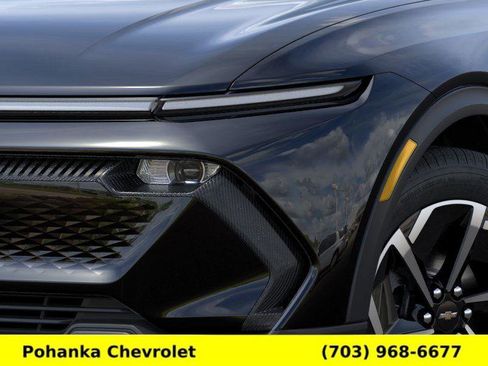 New 2026 Chevrolet Equinox EV LT image 10