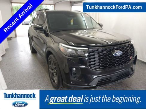 Certified 2025 Ford Explorer ST AWD/4WD image 1
