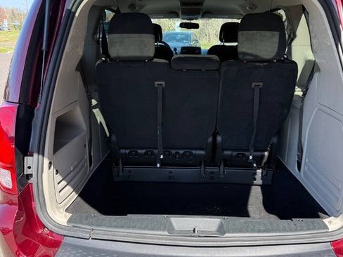Used 2017 Dodge Grand Caravan SE w/ Power Window Group FWD image 19