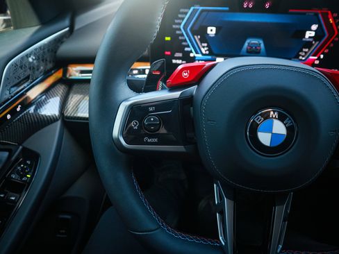 Used 2025 BMW M5 Touring image 19