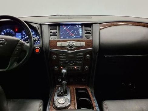 Used 2019 Nissan Armada Platinum w/ Interior Lighting Package image 29
