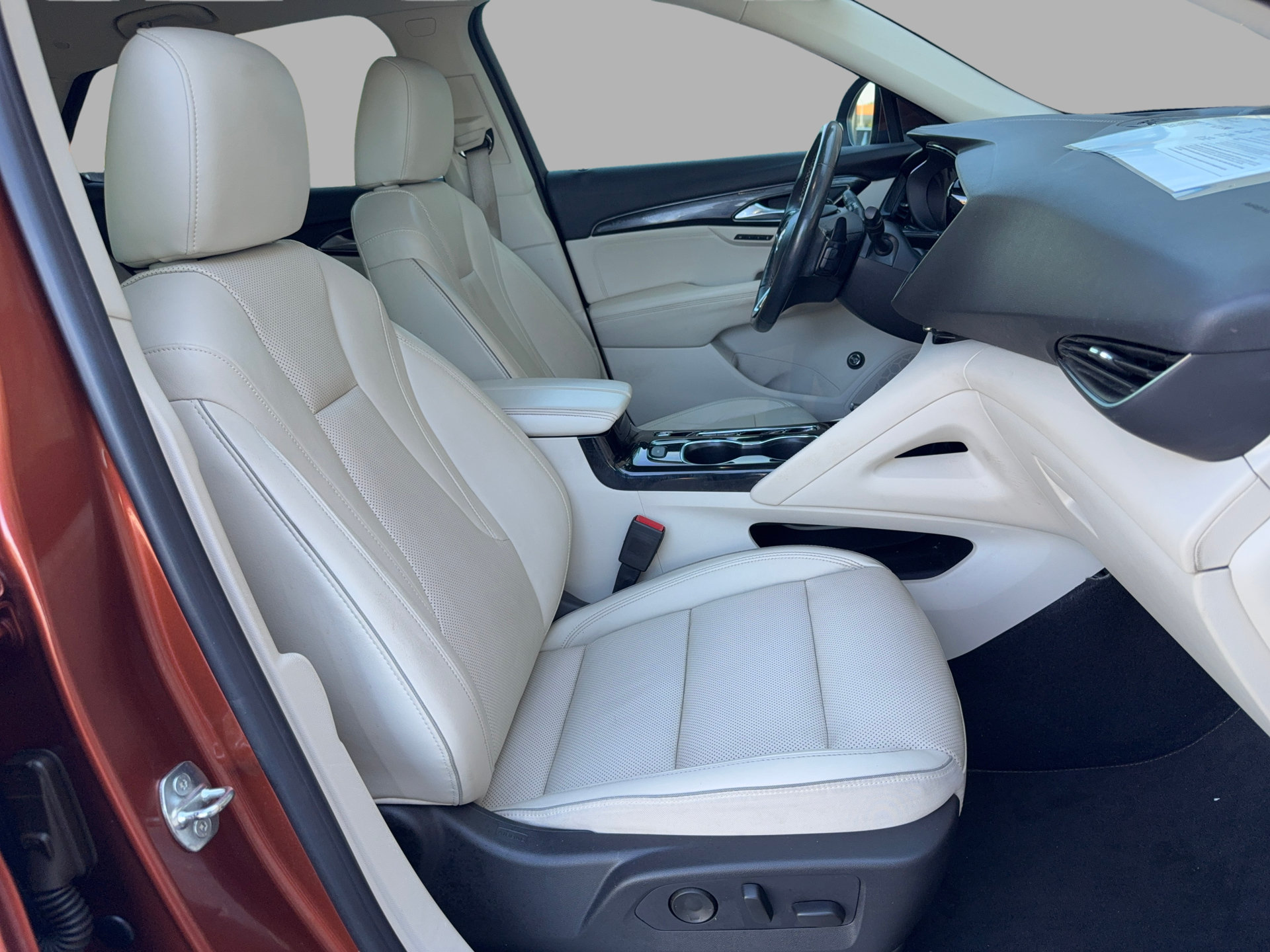 Used 2021 Buick Envision Essence w/ Technology Package I FWD image 30