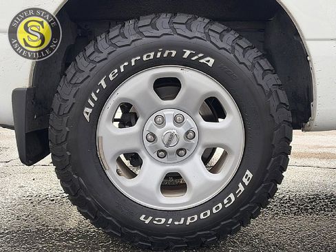 Used 2018 Nissan Titan S image 9