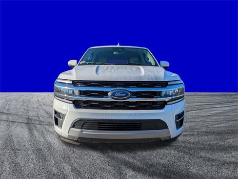 Certified 2024 Ford Expedition Limited image 9