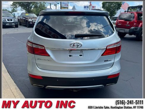 Used 2015 Hyundai Santa Fe GLS w/ Option Group 03 AWD/4WD image 5