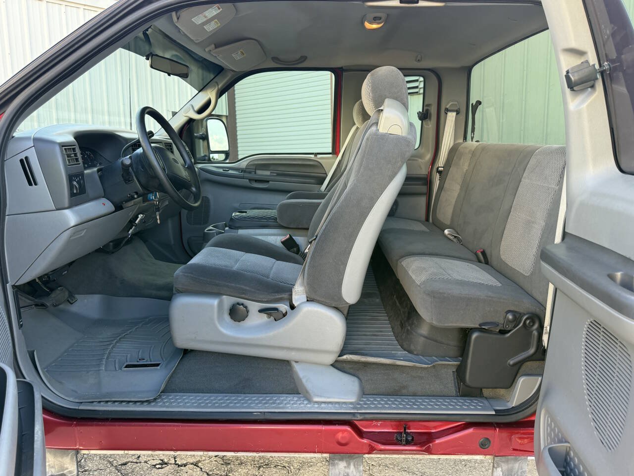 Used 2002 Ford F250 XLT AWD/4WD image 39