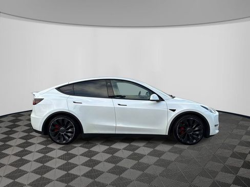 Used 2022 Tesla Model Y Performance AWD/4WD image 8