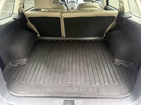 Used 2012 Subaru Outback 2.5i Premium AWD/4WD image 30