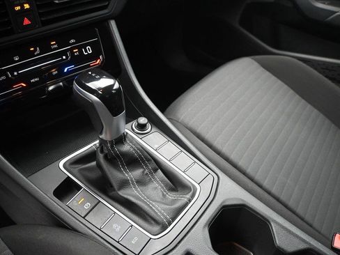 Used 2025 Volkswagen Jetta S FWD image 5