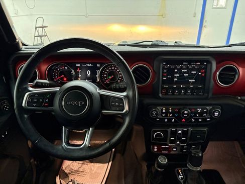 Used 2018 Jeep Wrangler Unlimited Rubicon image 32