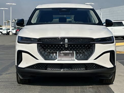 New 2026 Lincoln Nautilus Premier w/ Jet Appearance Package image 8