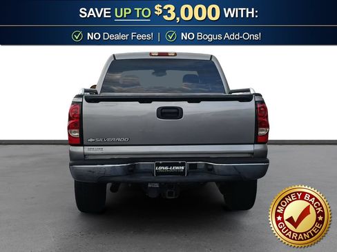 Used 2006 Chevrolet Silverado 1500 LT w/ Onstar Plus Package AWD/4WD image 5