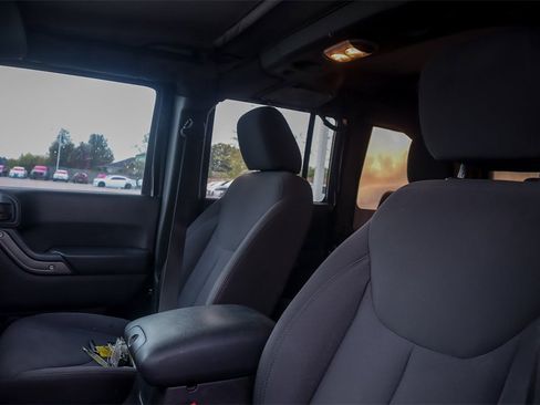 Used 2015 Jeep Wrangler Unlimited Sport w/ Quick Order Package 24S image 10