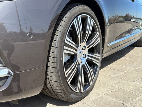New 2025 Volvo S90 B6 Plus w/ Protection Package Premier image 19