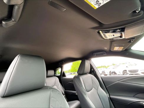 Used 2025 Lexus RX 350 FWD w/ Technology Package image 12
