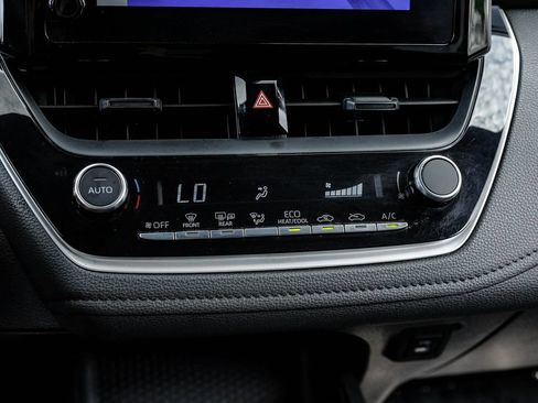 Used 2024 Toyota Corolla SE FWD image 28