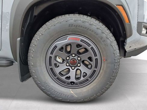 New 2026 Nissan Frontier PRO-4X w/ Pro-4x Convenience Package AWD/4WD image 9