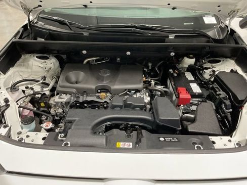 Used 2025 Toyota RAV4 XLE image 20