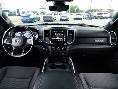 Used 2022 RAM 1500 Big Horn AWD/4WD image 32