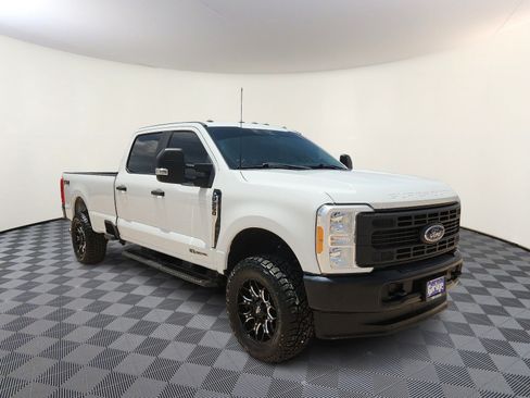 Used 2023 Ford F250 XL w/ XL Driver Assist Package AWD/4WD image 6