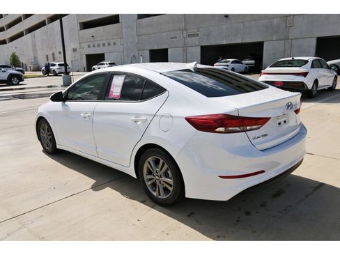 Used 2018 Hyundai Elantra SEL FWD image 6