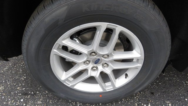 Used 2026 Ford Explorer Active AWD/4WD image 30