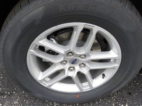 New 2026 Ford Explorer Active image 30