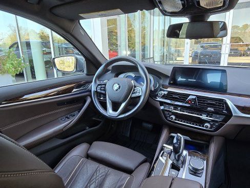 Used 2019 BMW 540i image 20