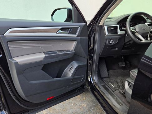 Certified 2022 Volkswagen Atlas SEL AWD/4WD image 18