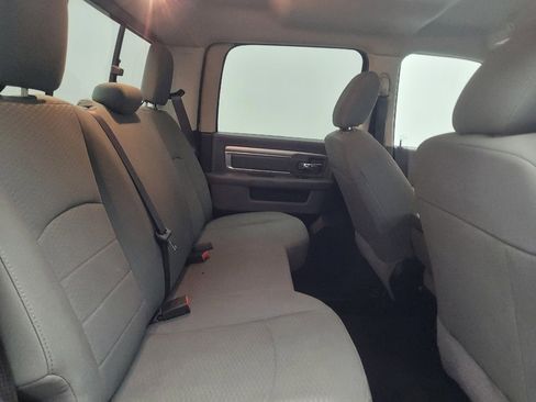 Used 2020 RAM 1500 Classic SLT image 19