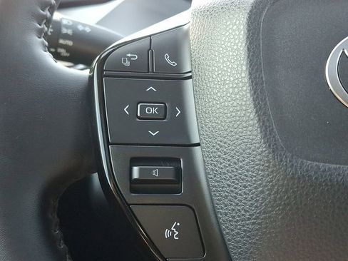 Used 2025 Toyota Prius Nightshade image 15