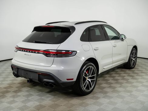 Certified 2024 Porsche Macan S AWD/4WD image 29