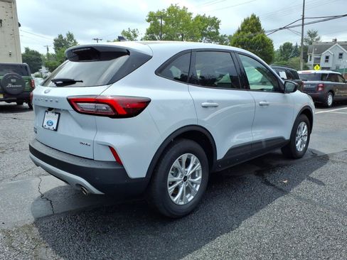 Used 2025 Ford Escape Active w/ Tech Pack #1 AWD/4WD image 5