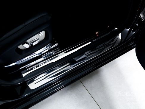 Used 2011 Rolls-Royce Ghost RWD image 34