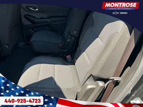 Used 2023 Chevrolet Traverse LT FWD image 20