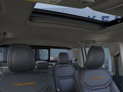 New 2026 Ford Maverick Tremor image 12