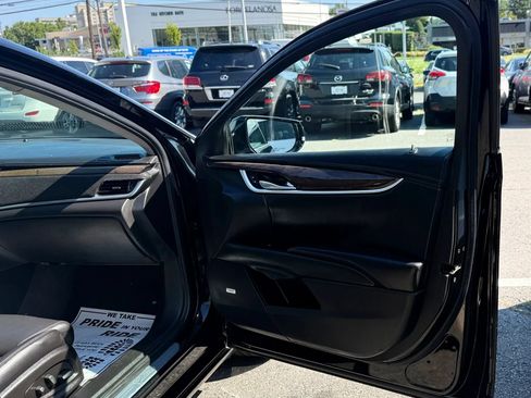 Used 2013 Cadillac XTS Premium FWD image 33