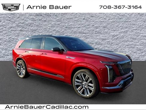 Used 2026 Cadillac Vistiq Platinum w/ LPO, Floor Liner Package AWD/4WD image 1