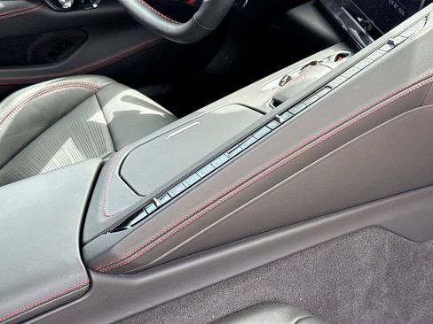 Used 2023 Chevrolet Corvette Stingray Premium Conv w/ Z51 Performance Package RWD image 18