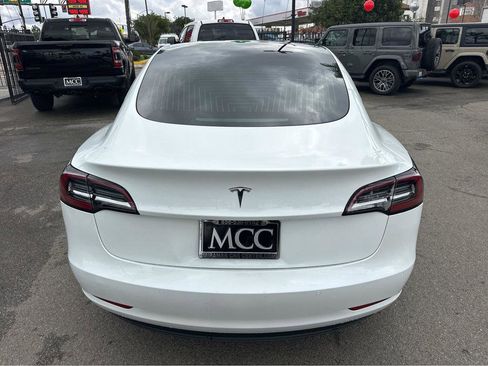 Used 2020 Tesla Model 3 Standard Range Plus image 12