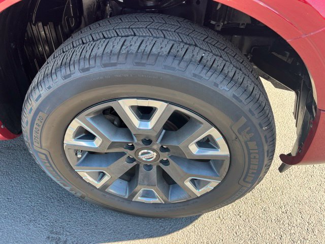 Used 2021 Nissan Titan 4x4 Crew Cab image 15