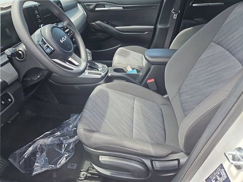 Certified 2025 Kia Seltos LX AWD/4WD image 25