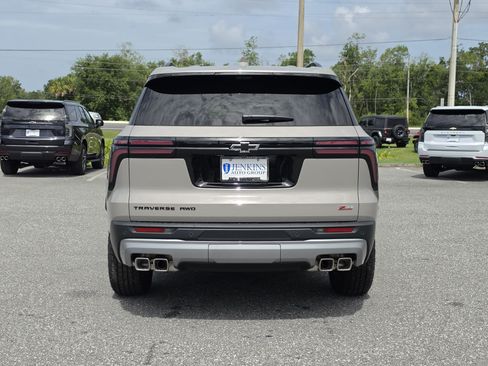 New 2026 Chevrolet Traverse Z71 w/ Driver Confidence Package AWD/4WD image 6