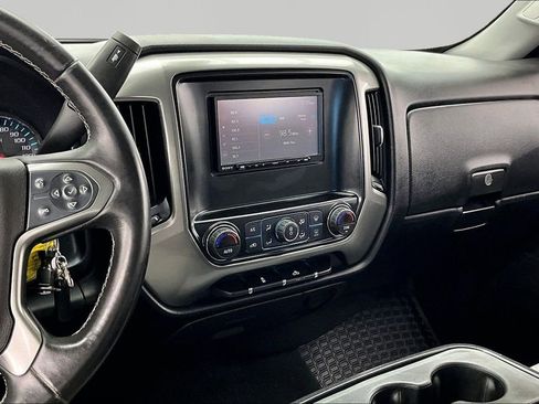 Used 2018 Chevrolet Silverado 1500 LT w/ LT Eassist Package AWD/4WD image 6
