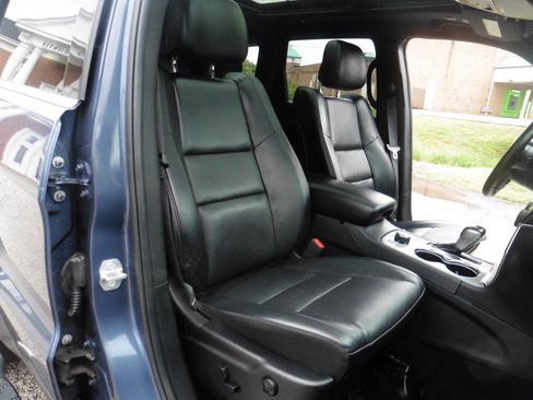Used 2020 Jeep Grand Cherokee Limited w/ Luxury Group II AWD/4WD image 17