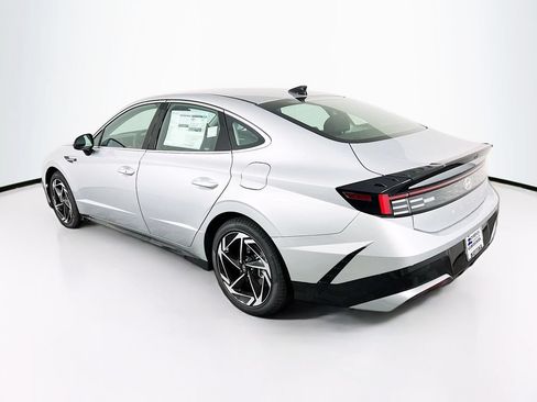 Certified 2026 Hyundai Sonata SEL AWD/4WD image 5