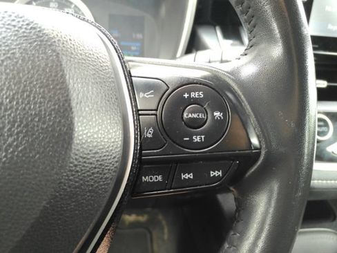 Used 2021 Toyota Corolla SE FWD image 34